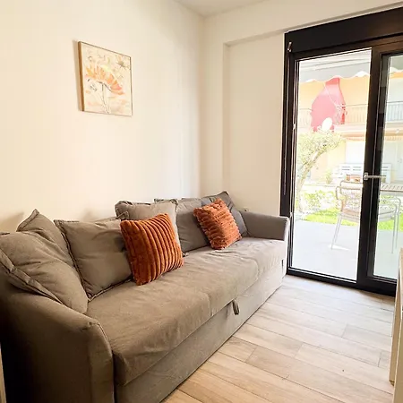 Paralia Ofriniou Oasis With Swimming Pool Access And Starlink Wifi